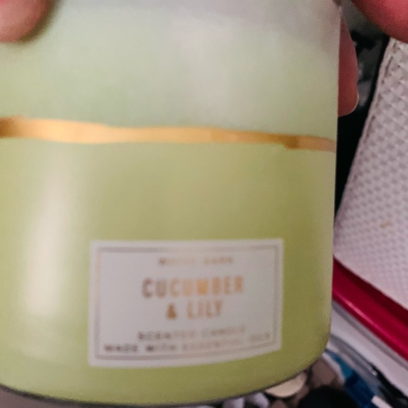 Bath & Body Works Candles. 7 different kinds - Picture 2 of 5